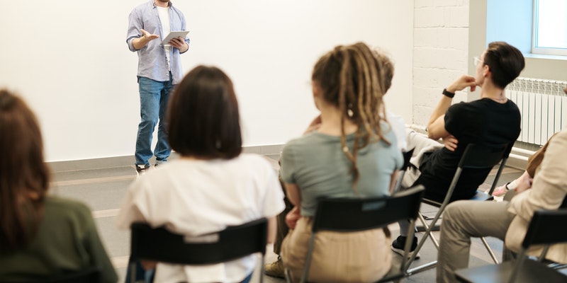 Conversaciones que salvan vidas en centros educativos
